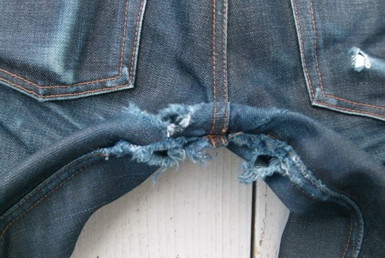 Как поставить заплатку на штаны вручную