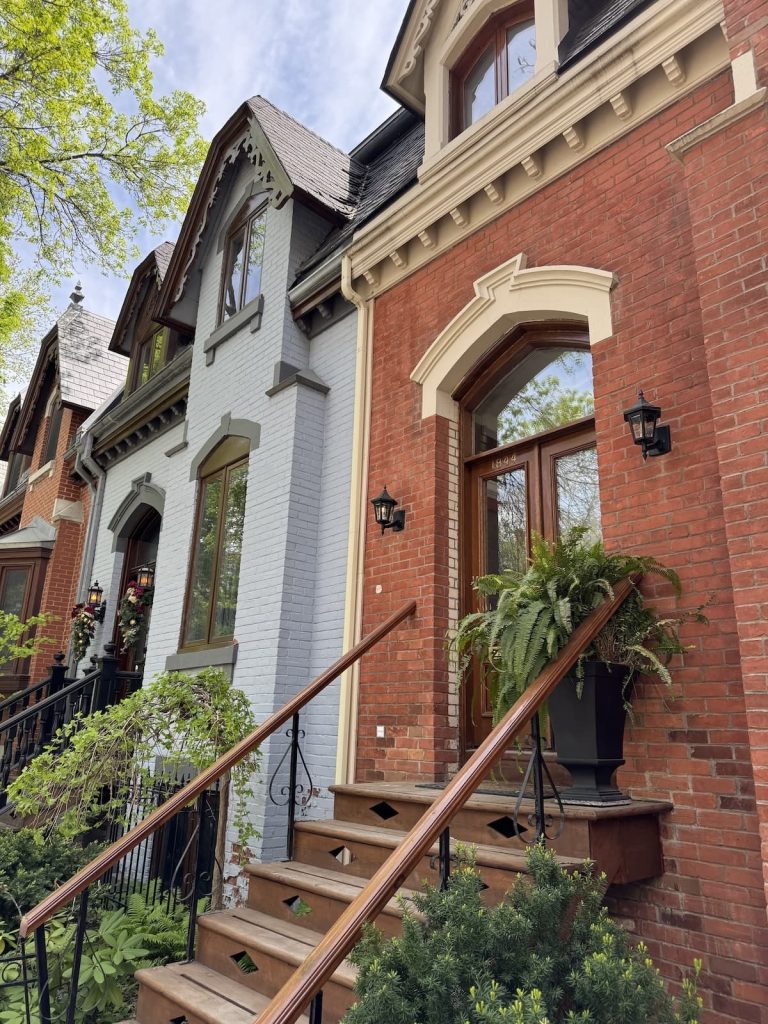 How to Build Wealth Through Real Estate Investing as a Millennial Woman of Color